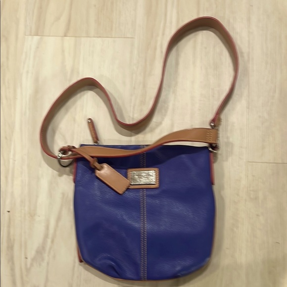 Tignanello Berry Blue and Tan Leather Crossbody Bag - Picture 1 of 9